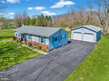 17 RICHMAIDEN ROAD, FLEETWOOD, PA 19522