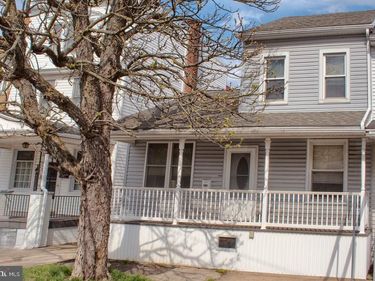 143 S MAPLE STREET, MOUNT CARMEL, PA 17851