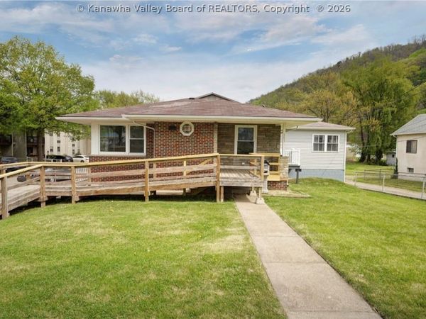 303 Georges Drive, Charleston, WV 25306