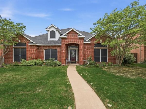 1437 Burlington Drive , Plano, TX 75025