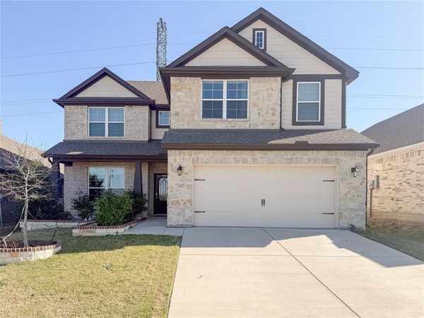 7305 Howling Coyote Lane , Fort Worth, TX 76131