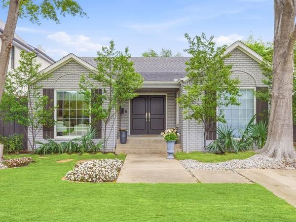 5023 W Purdue Street , Dallas, TX 75209