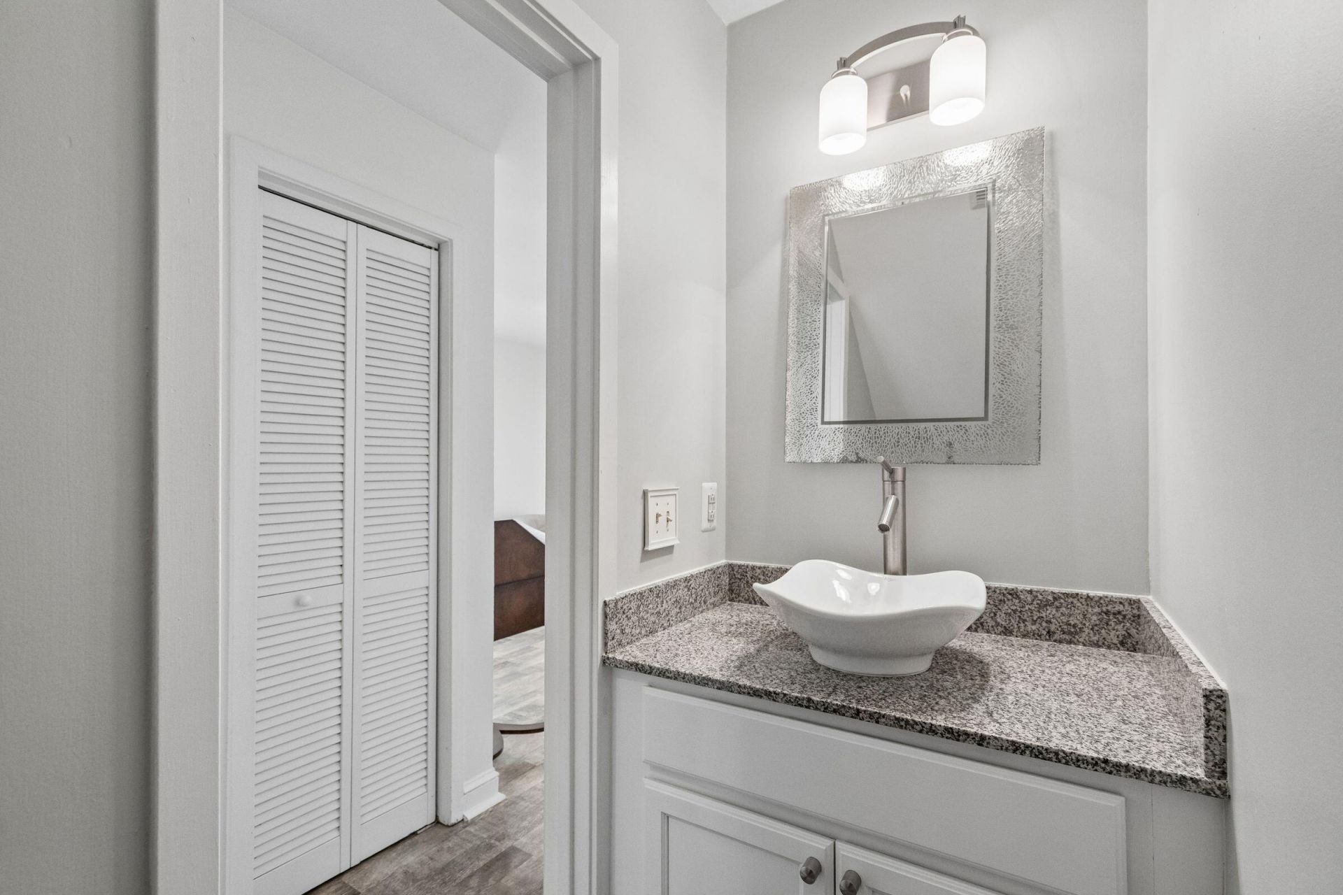 855 Sandlake Drive Photo 20