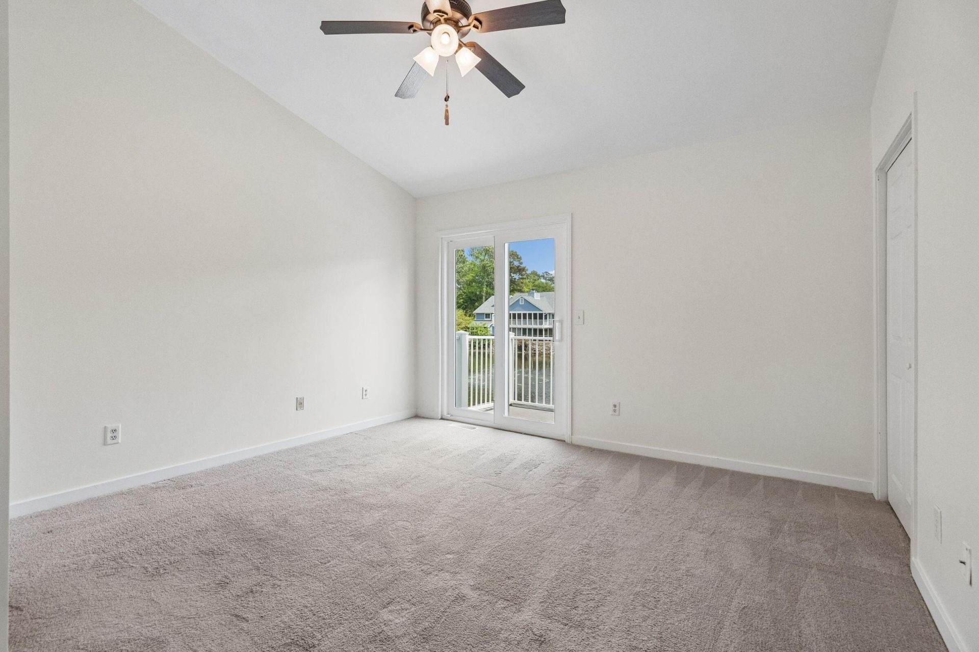 855 Sandlake Drive Photo 29