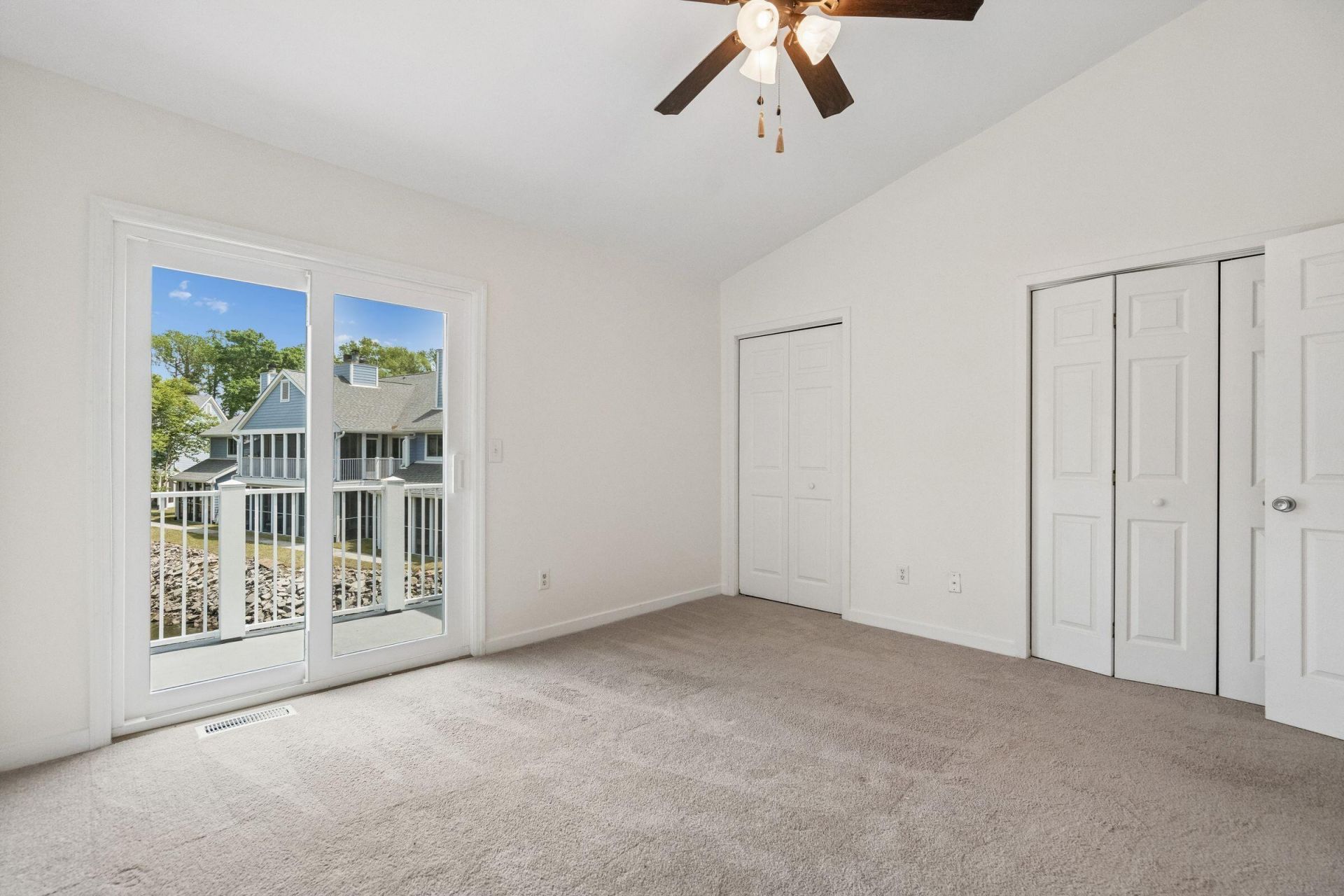 855 Sandlake Drive Photo 32