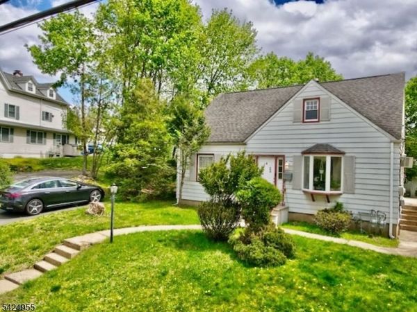 382 High Mountain Rd, North Haledon, NJ 07508