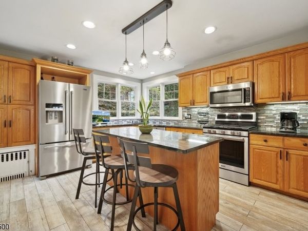 526 Highland Ave, Montclair, NJ 07043