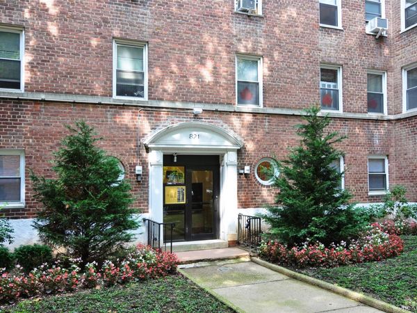 821 Bronx River Road, Unit 4D, Bronxville, NY 10708