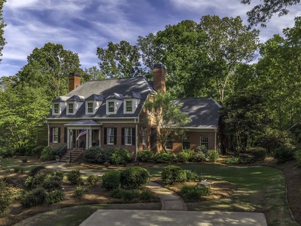 99 Oakland Court, Tallapoosa, GA 30176