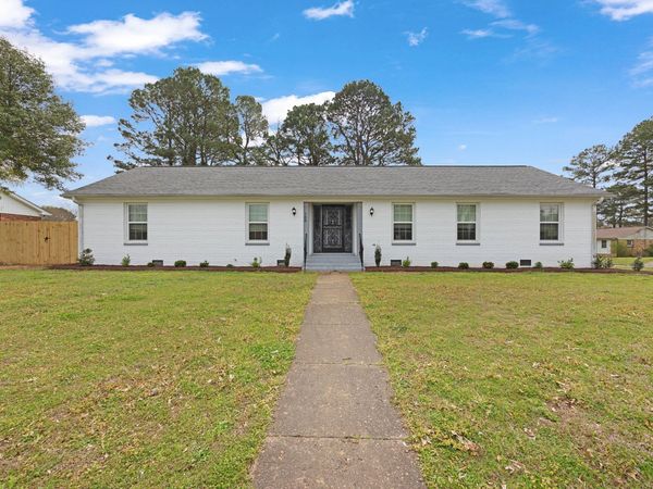 166 Skyridge Dr , Jackson, TN 38305