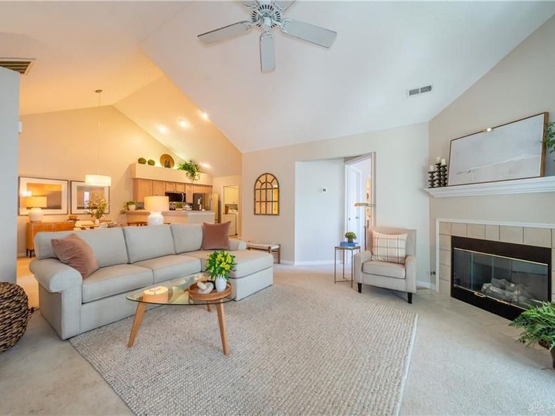 9663 Belfry Court, Centerville, OH 45458 Photo 4