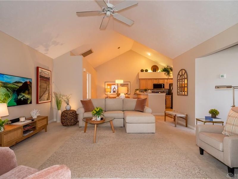 9663 Belfry Court, Centerville, OH 45458 Photo 5