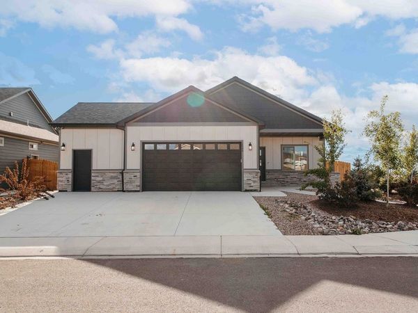 1549 Excelsior Creek Avenue , Montrose, CO 81401