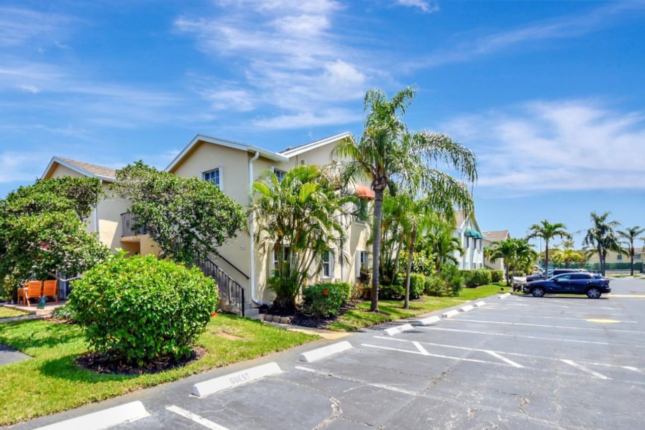 621 Waterside Drive, Hypoluxo, FL 33462 Photo