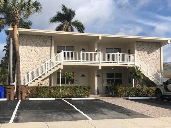 1221 SE 3rd Street, Unit 4, Deerfield Beach, FL 33441