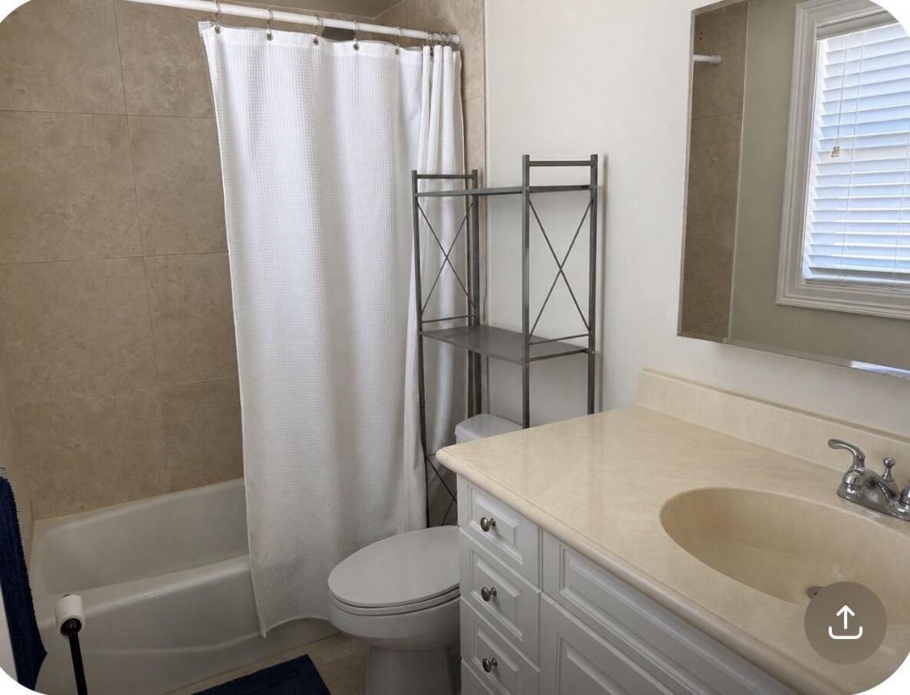 1221 SE 3rd Street, Unit 4, Deerfield Beach, FL 33441 Photo