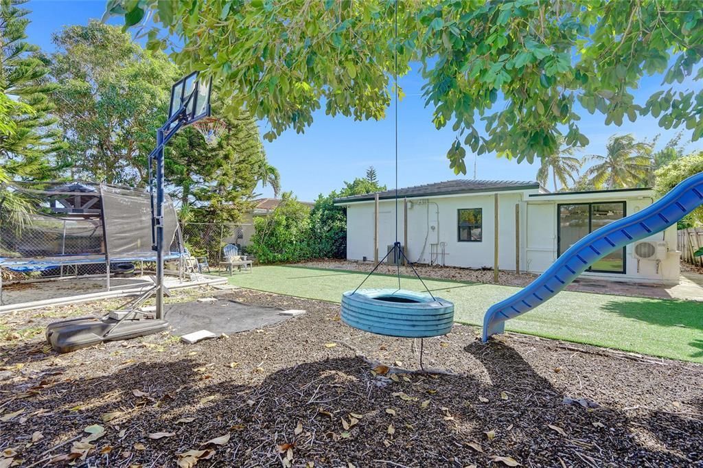 775 81st Street, Miami Beach, FL 33141 Photo