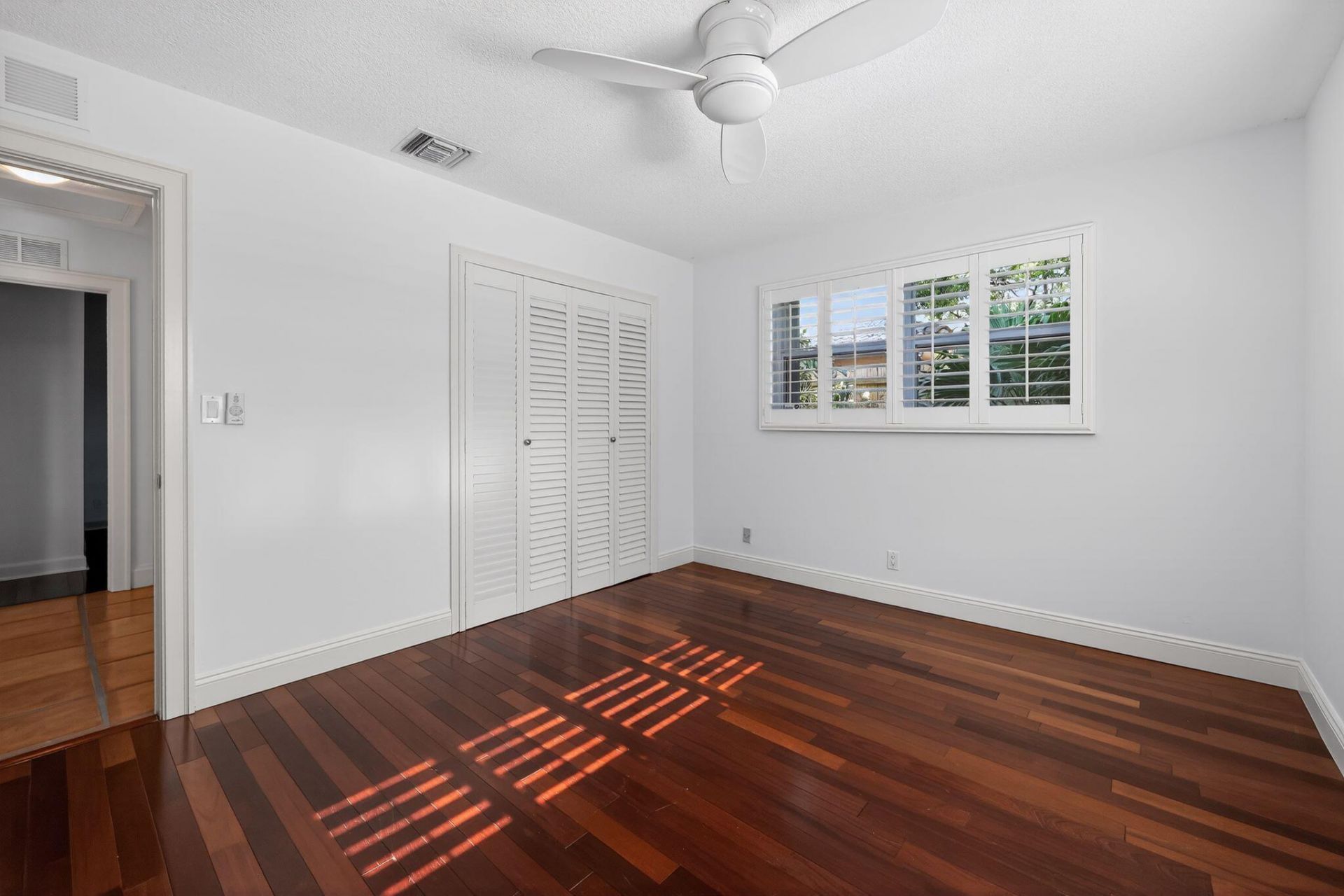 5231 NE 28th Avenue, Fort Lauderdale, FL 33308 Photo