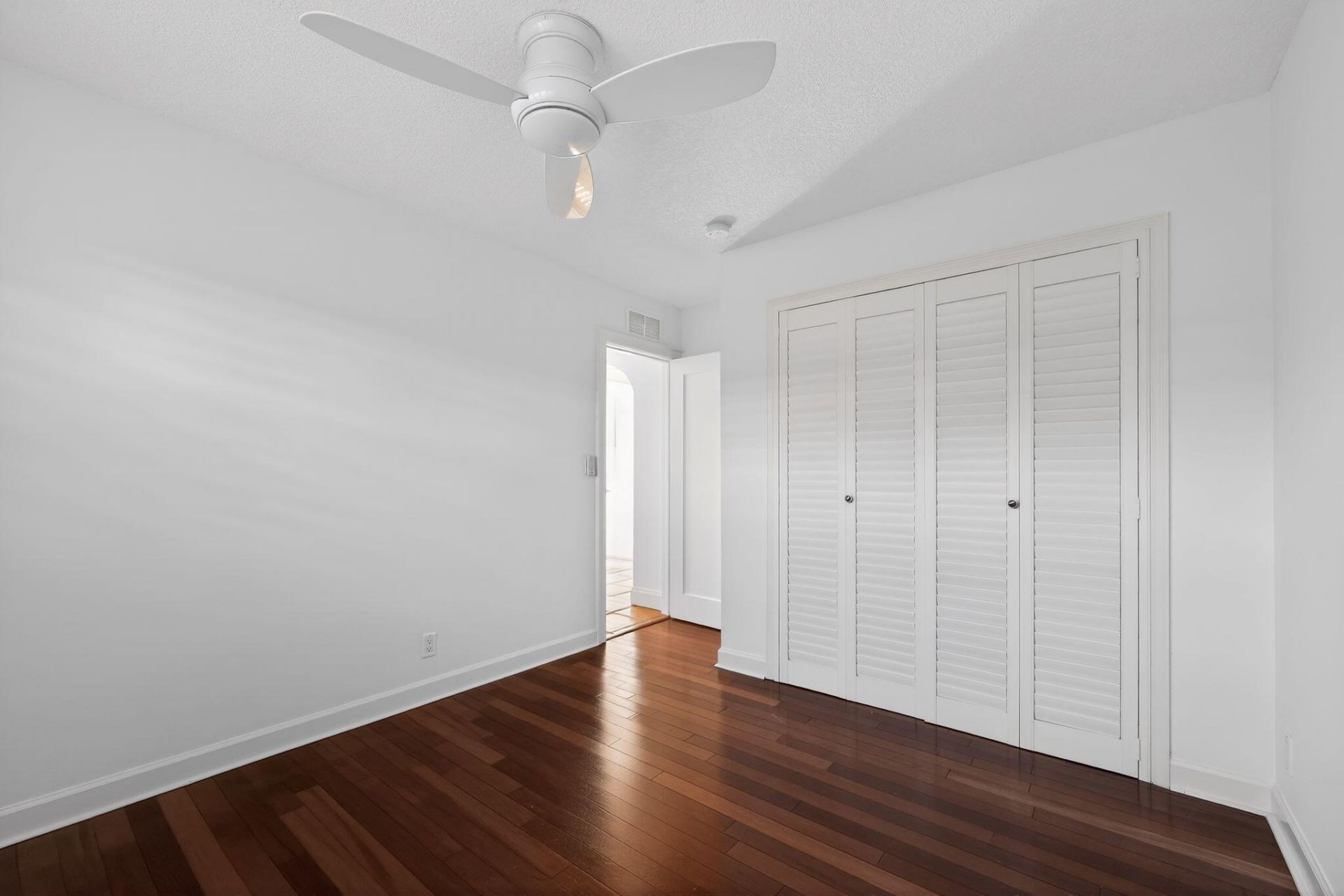 5231 NE 28th Avenue, Fort Lauderdale, FL 33308 Photo