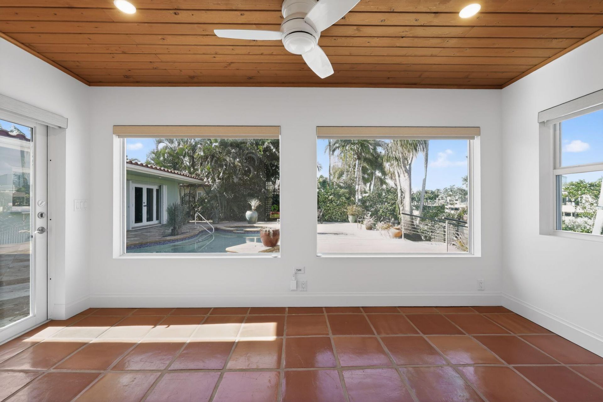 5231 NE 28th Avenue, Fort Lauderdale, FL 33308 Photo