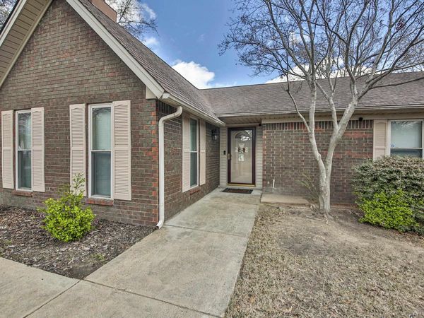 425 L P Mann Dr , Marion, AR 72364