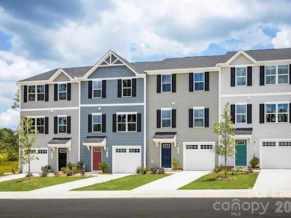 6126 Carrick Bend Court , Charlotte, NC 28269