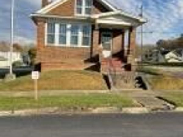 320 Winter Street , Crooksville, OH 43731