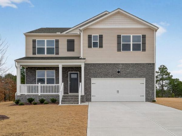 195 Charlies Bend Way , Spring Lake, NC 28390