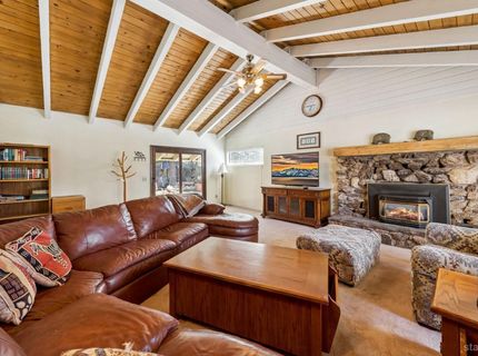 2205 Cornelian Drive, South Lake Tahoe, CA 96150 Photo