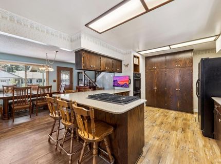 2205 Cornelian Drive, South Lake Tahoe, CA 96150 Photo