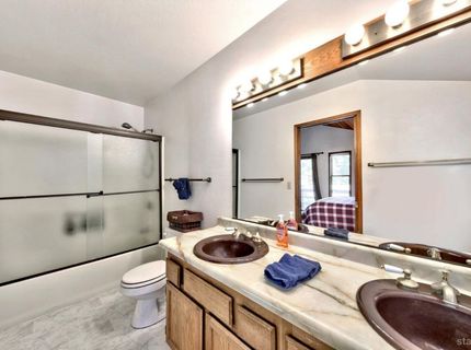 1458 Apache Avenue, South Lake Tahoe, CA 96150 Photo