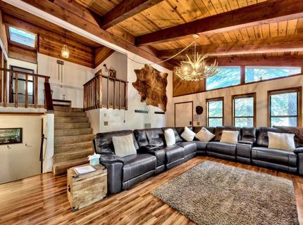 1458 Apache Avenue, South Lake Tahoe, CA 96150 Photo