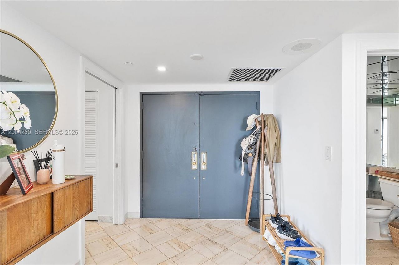 11113 Biscayne Blvd , Unit 2051, Miami, FL 33181 Photo