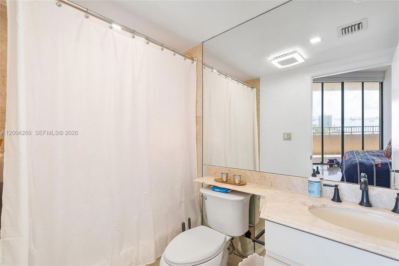 11113 Biscayne Blvd , Unit 2051, Miami, FL 33181 Photo