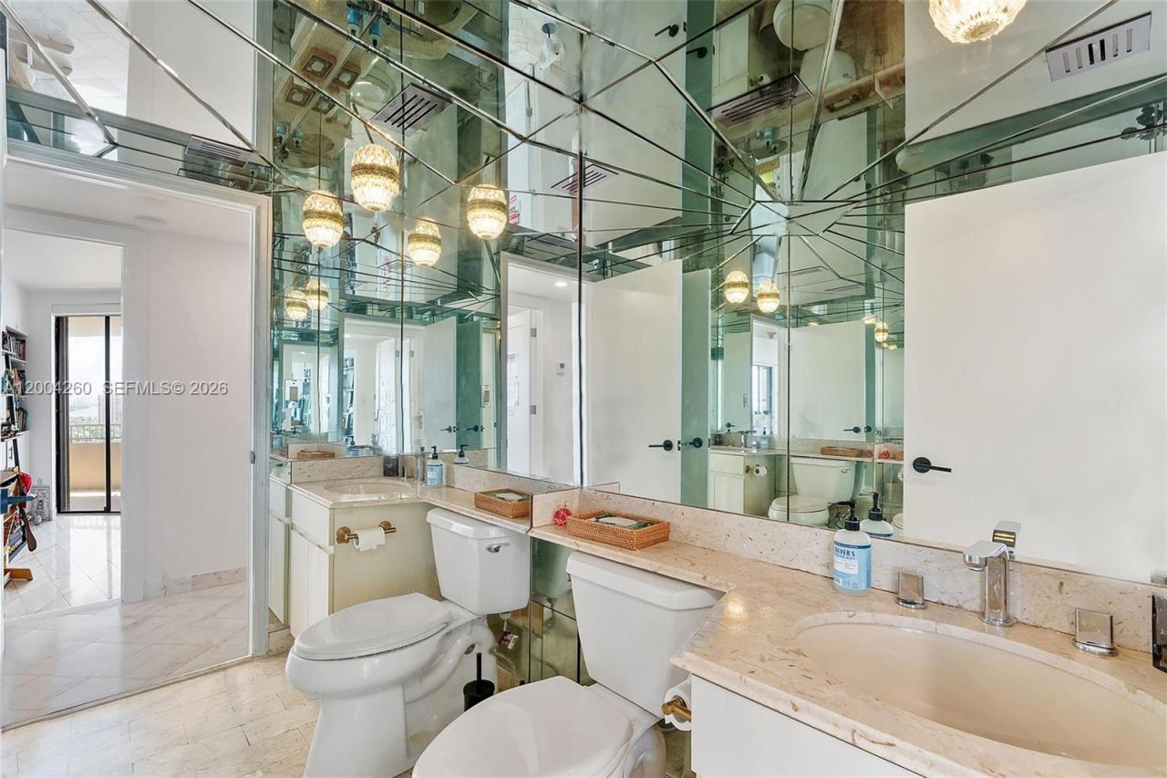 11113 Biscayne Blvd , Unit 2051, Miami, FL 33181 Photo