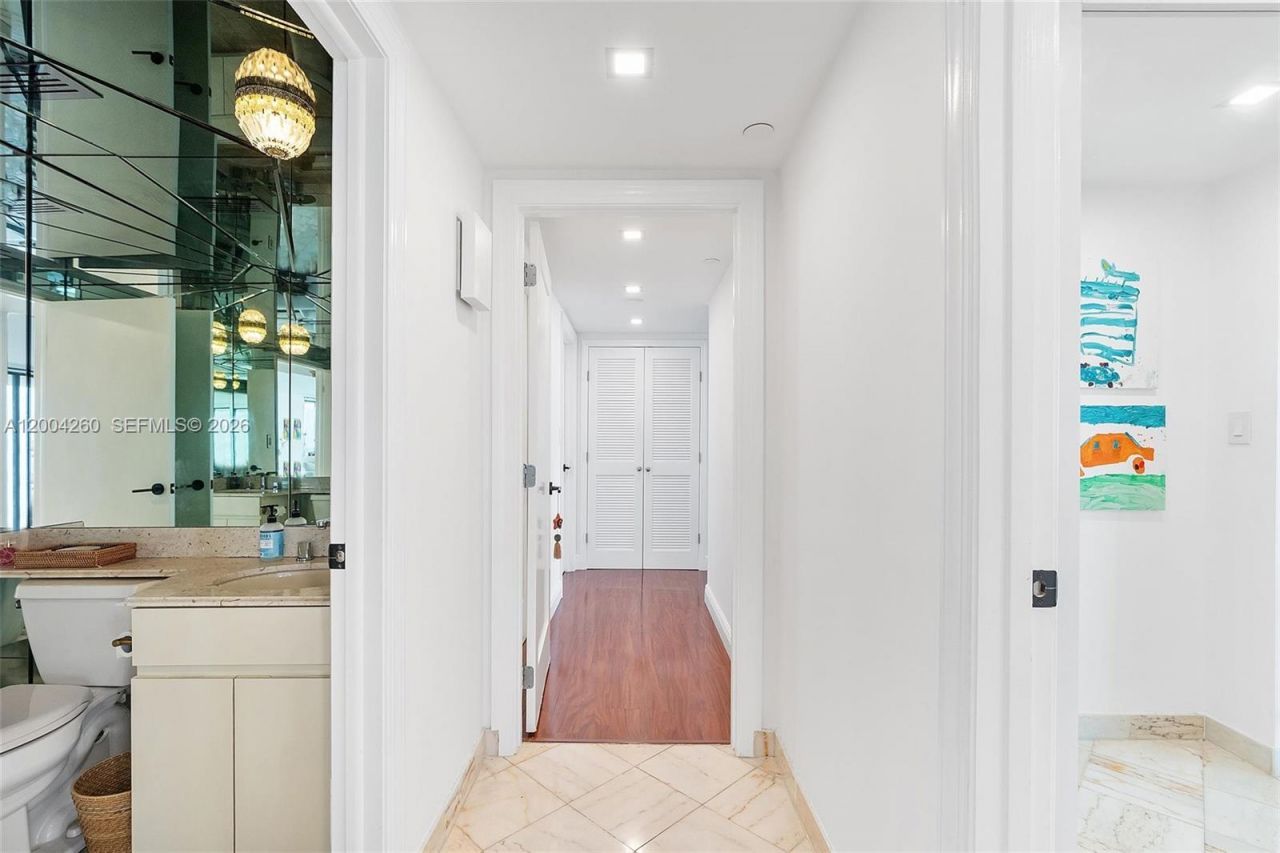 11113 Biscayne Blvd , Unit 2051, Miami, FL 33181 Photo