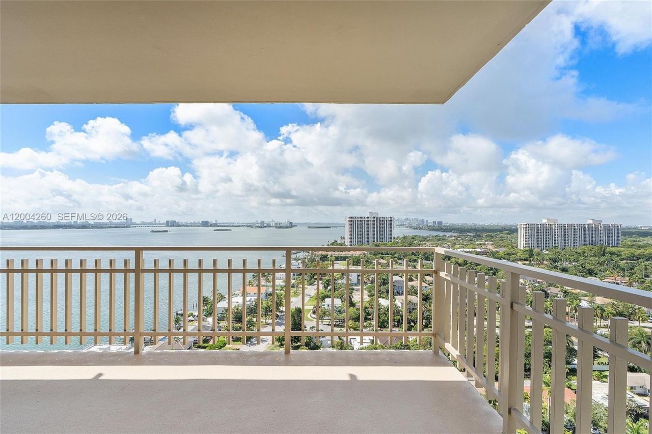 11113 Biscayne Blvd , Unit 2051, Miami, FL 33181 Photo