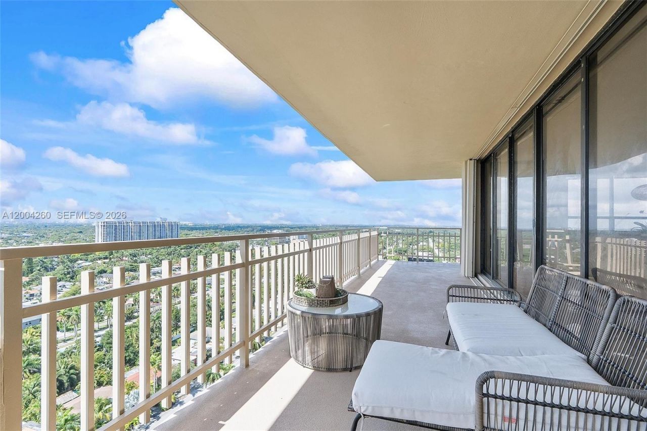 11113 Biscayne Blvd , Unit 2051, Miami, FL 33181 Photo