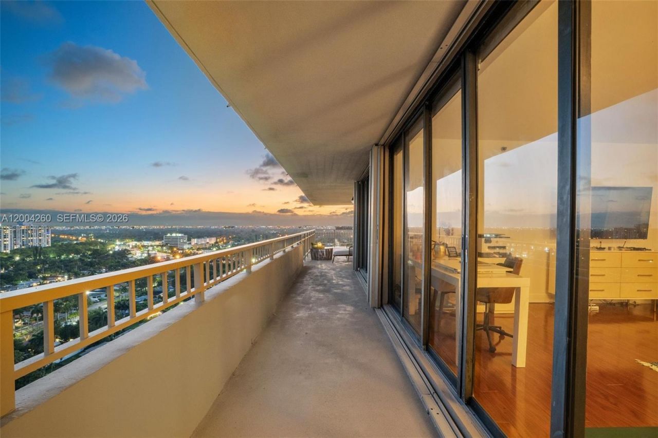 11113 Biscayne Blvd , Unit 2051, Miami, FL 33181 Photo