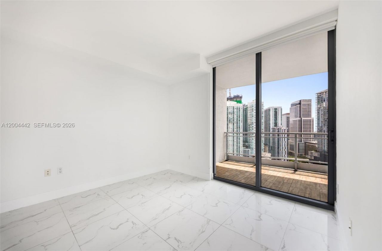 90 SW 3rd St , Unit 2602, Miami, FL 33130 Photo