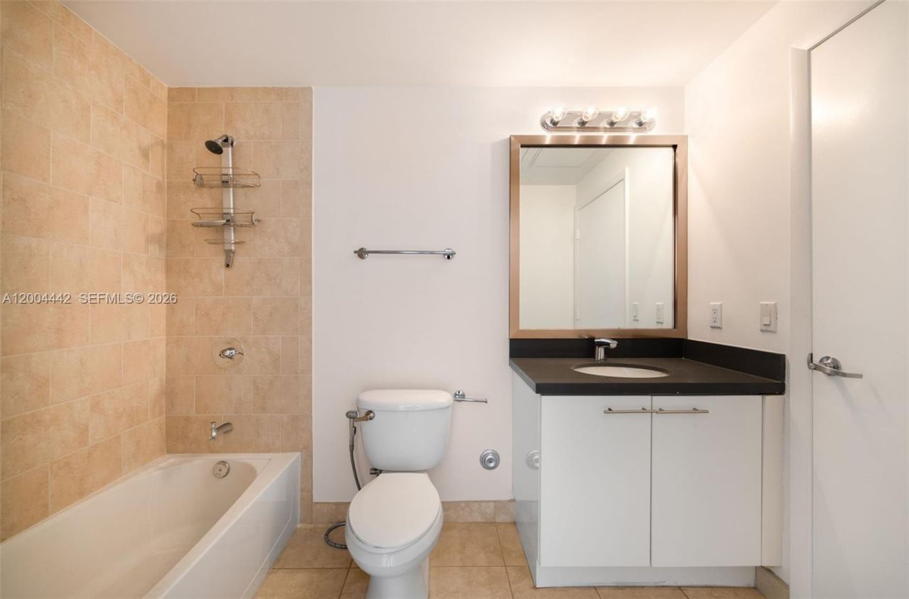 90 SW 3rd St , Unit 2602, Miami, FL 33130 Photo