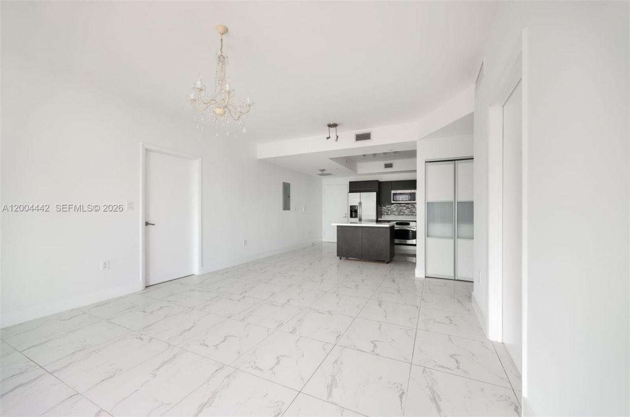 90 SW 3rd St , Unit 2602, Miami, FL 33130 Photo