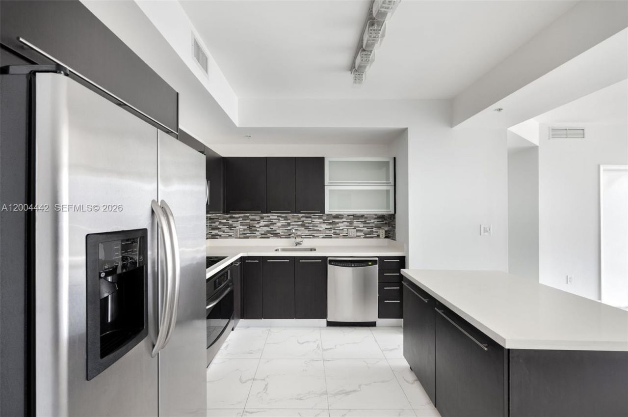 90 SW 3rd St , Unit 2602, Miami, FL 33130 Photo