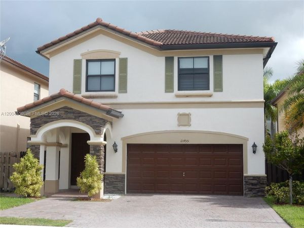 11455 NW 88th Ln , Doral, FL 33178