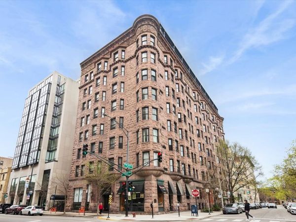 2800 N Pine Grove Avenue , Unit 7E, Chicago, IL 60657