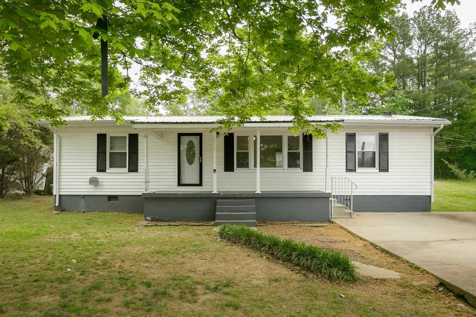 152 Co Rd 29, Killen, AL 35645 Main Photo