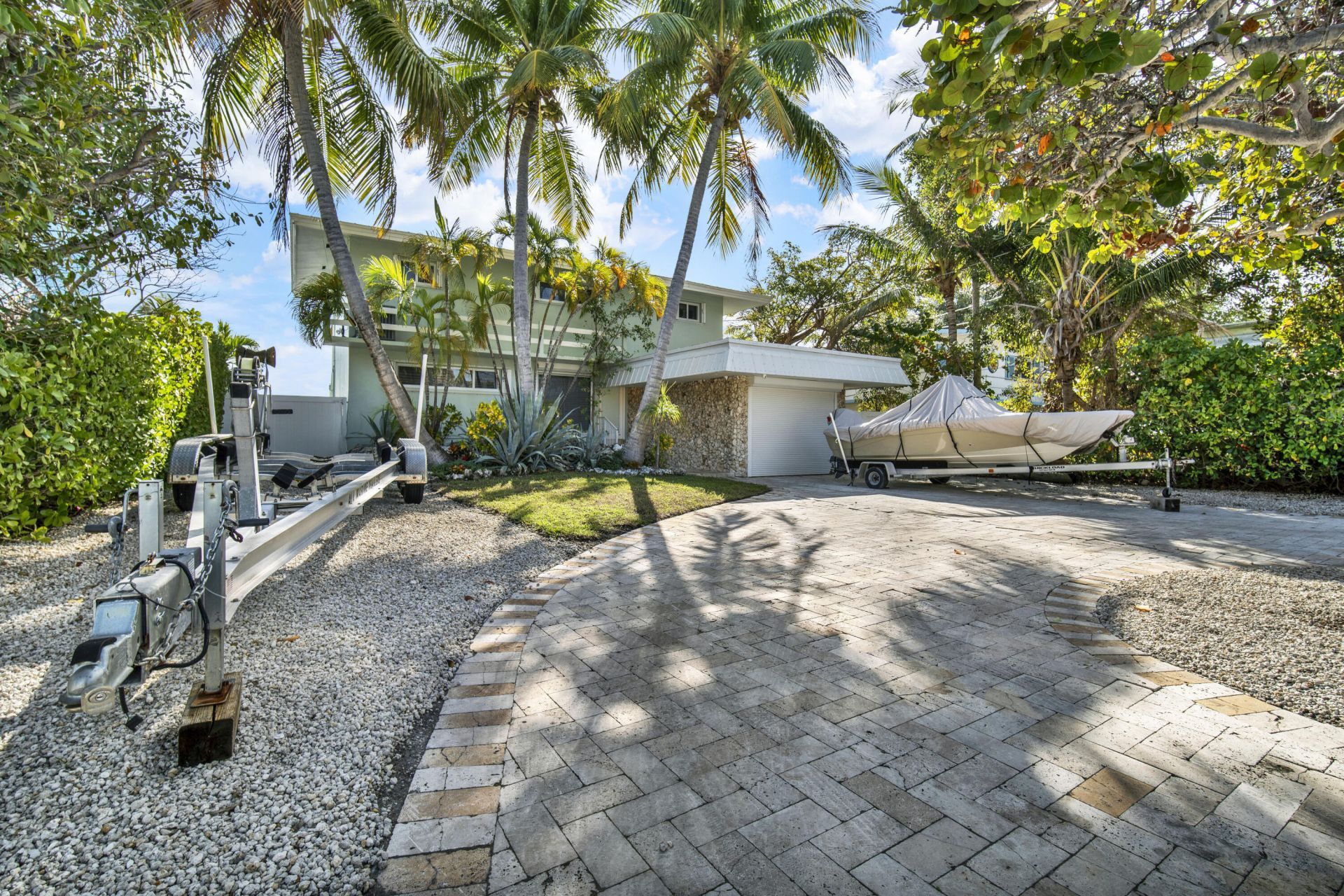 69 Shoreland Drive, Key Largo, FL 33037 Photo