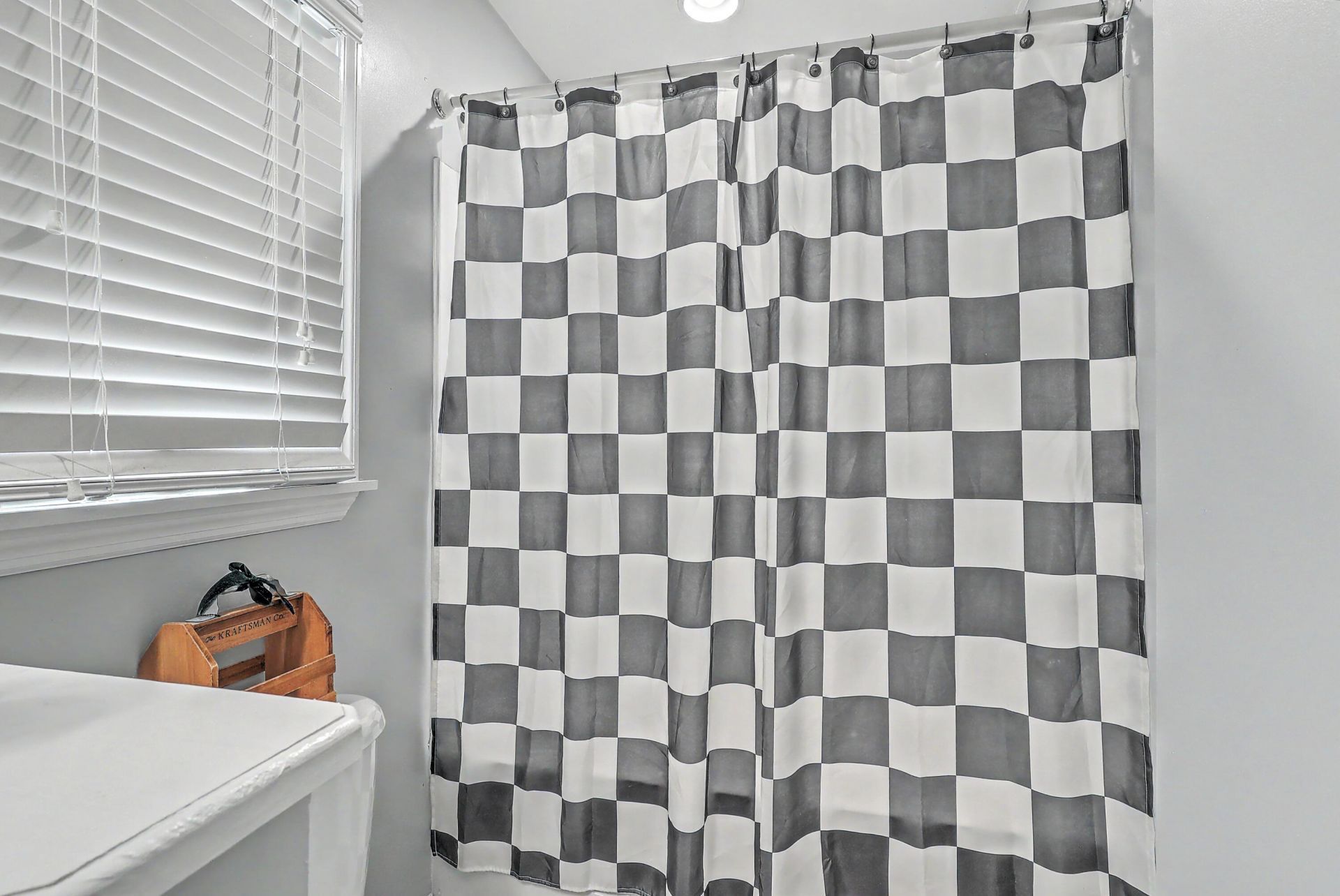 413 Summercourt Drive Photo 19