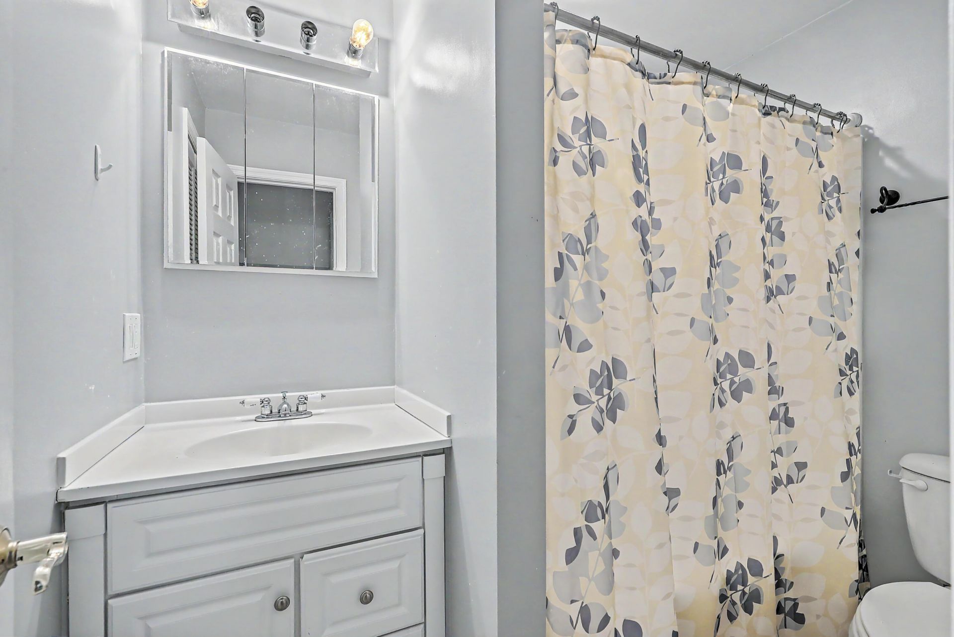 413 Summercourt Drive Photo 22