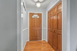 413 Summercourt Drive photo 4